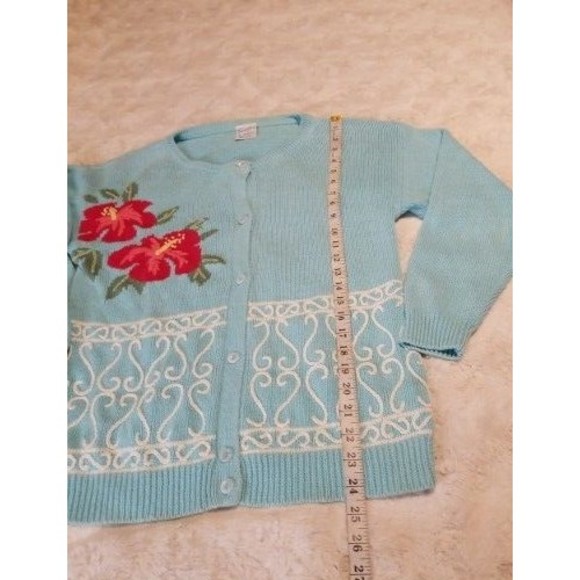 Vintage Trimingham's Bermuda Sweater Cardigan Small Blue Embroidered Floral - Picture 11 of 16
